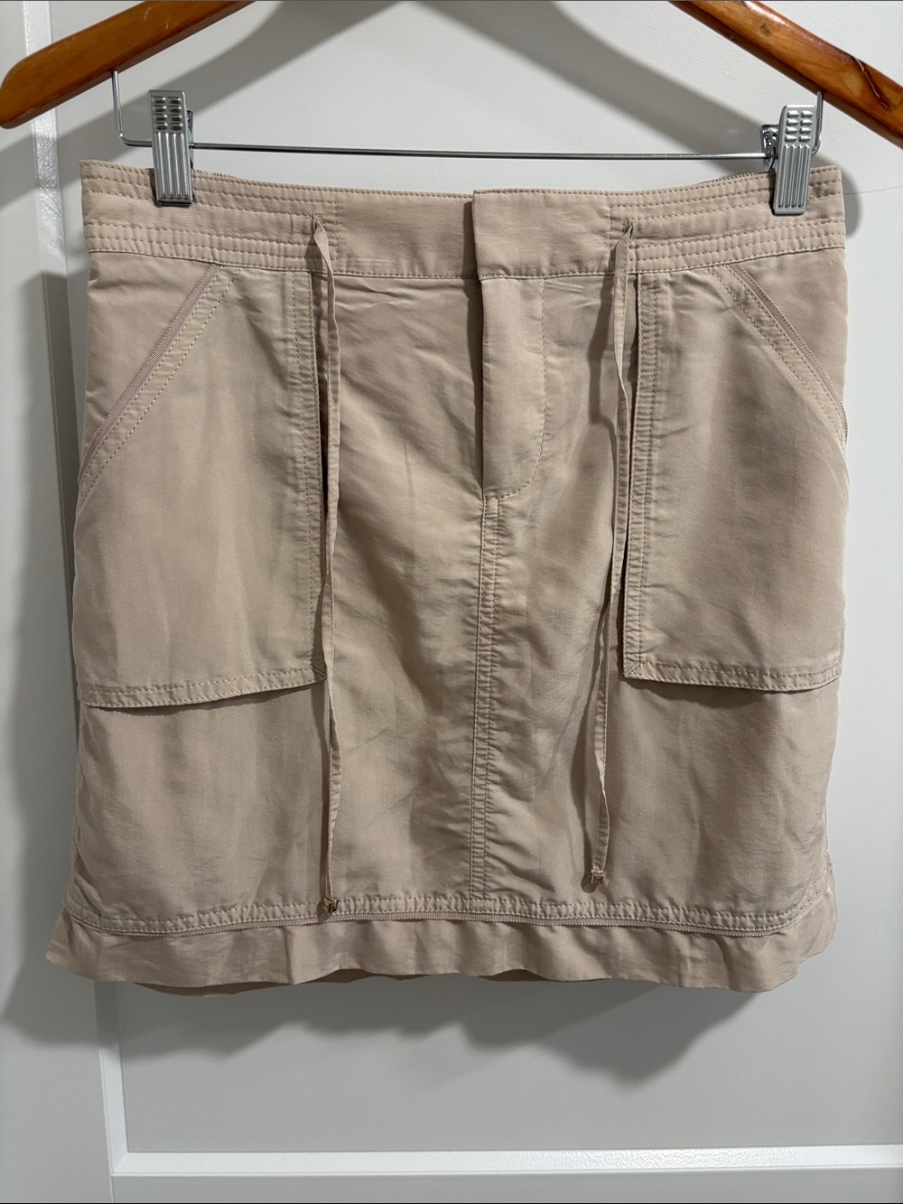 White House Black Market Beige Utility Drawstring Mini Skirt